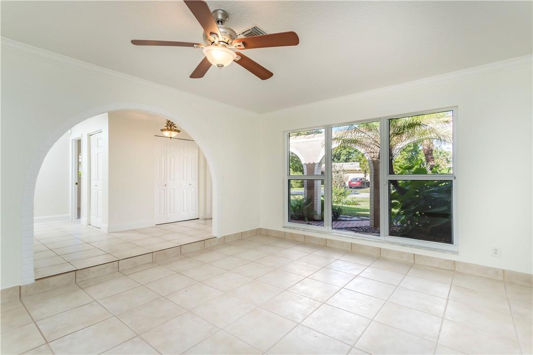 10300 NW 17th St