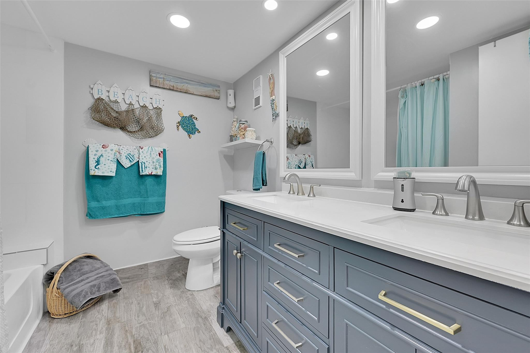 7416 Ashmont Cir 104