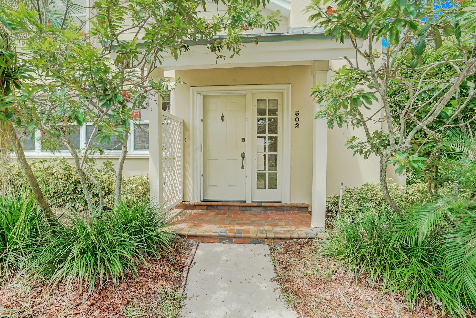 502 Andover Ct