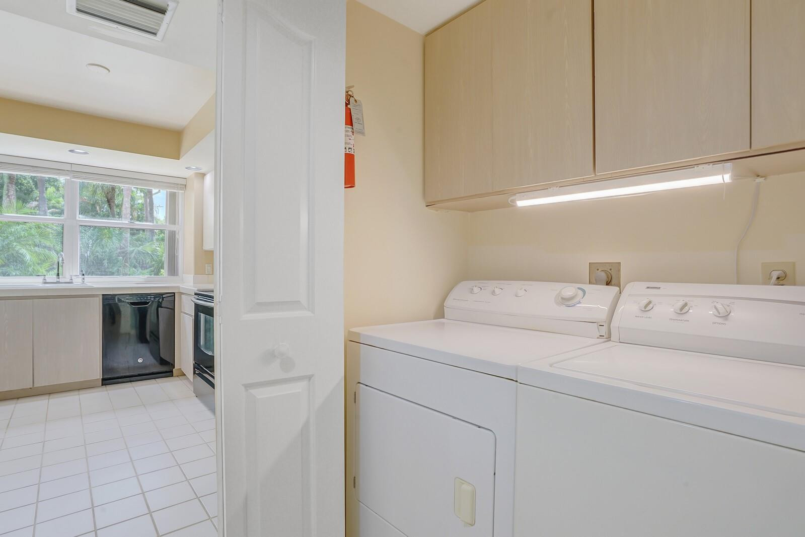 502 Andover Ct