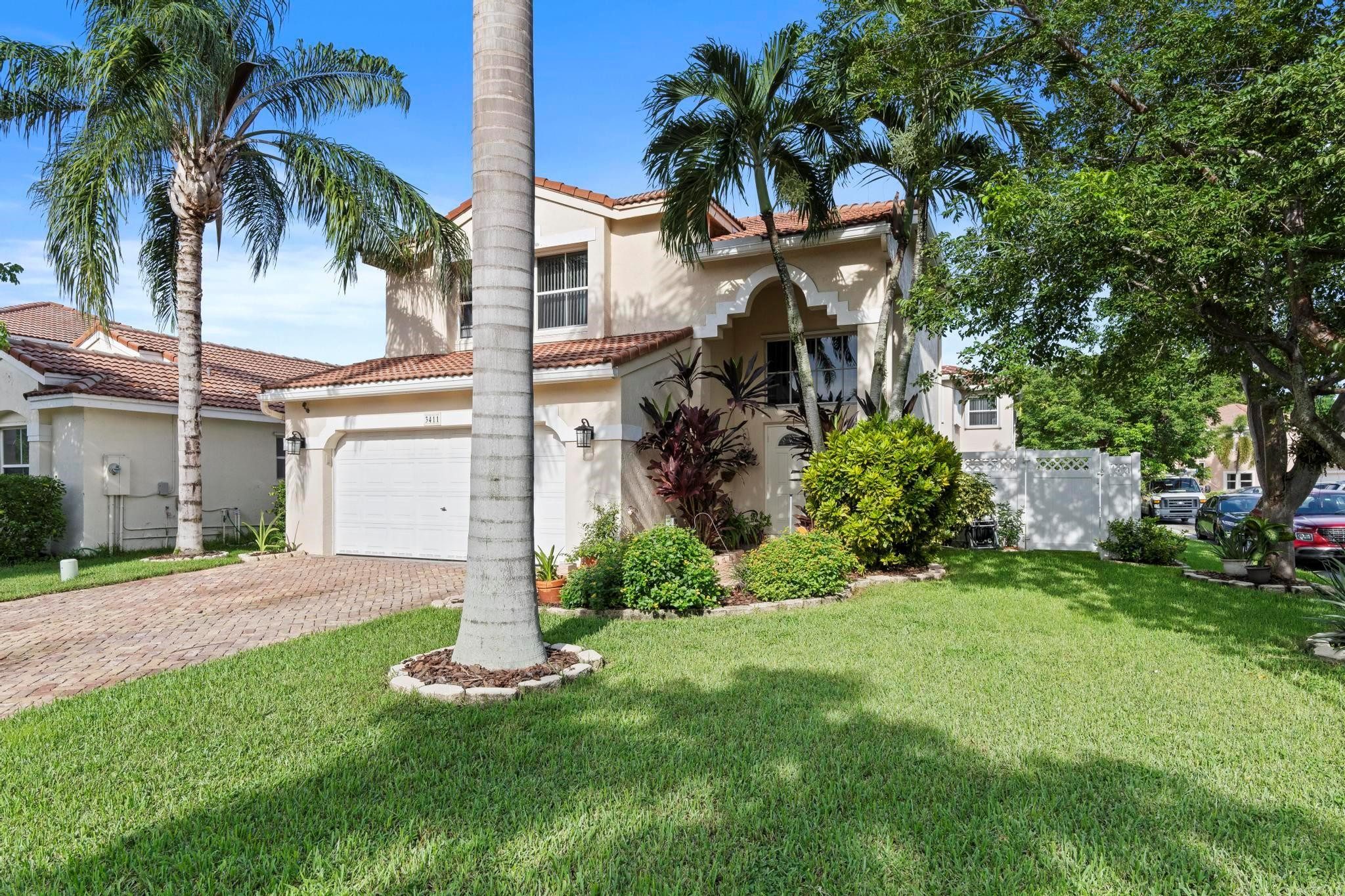 3411 NW 110th Way