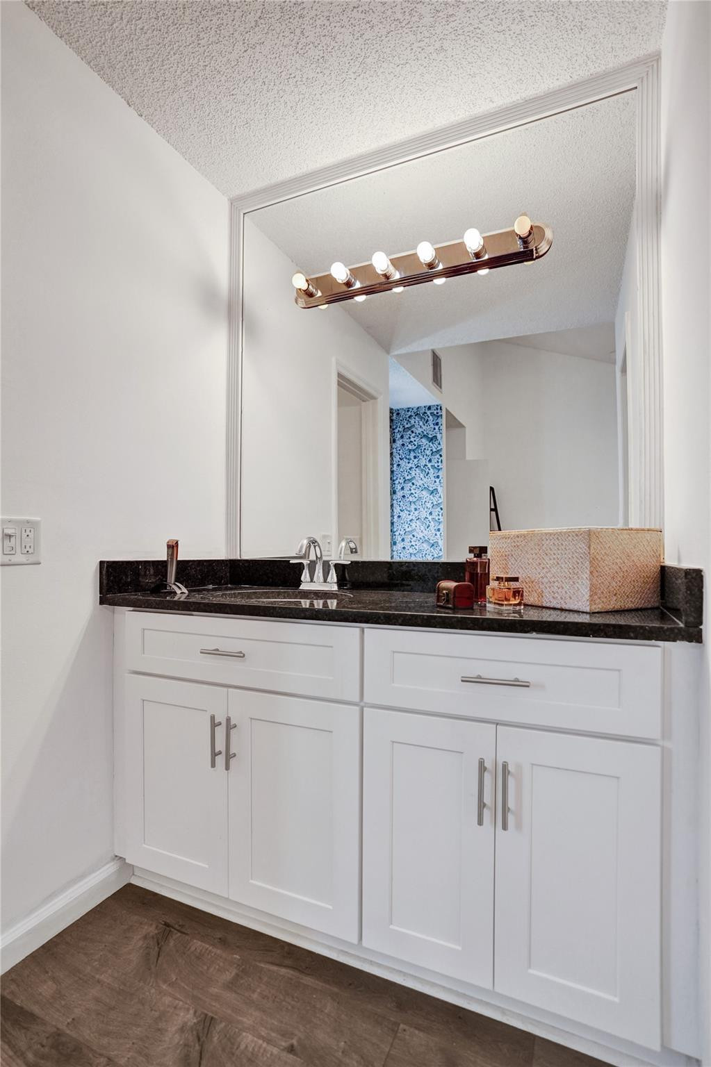 143 NW 45th Ave 1