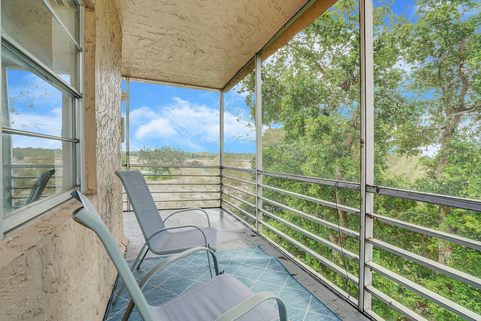 3048 E Sunrise Lakes Dr 418