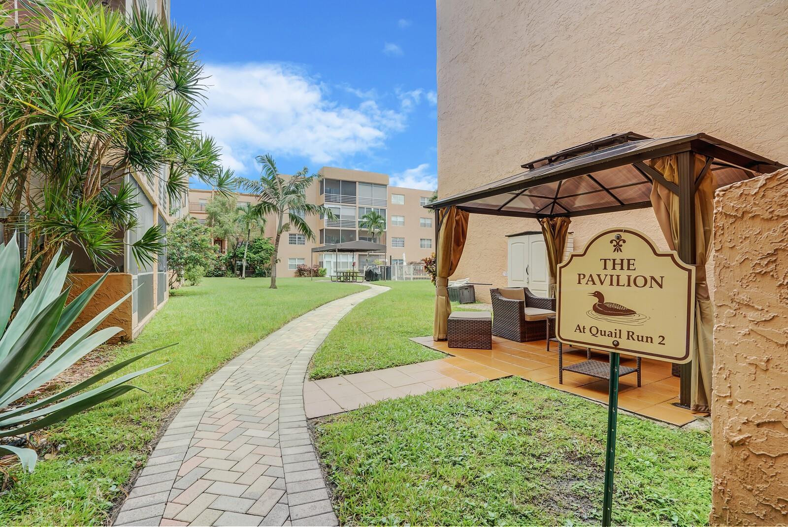 3048 E Sunrise Lakes Dr 418