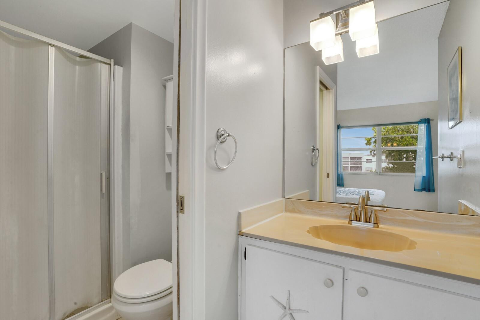 3048 E Sunrise Lakes Dr 418