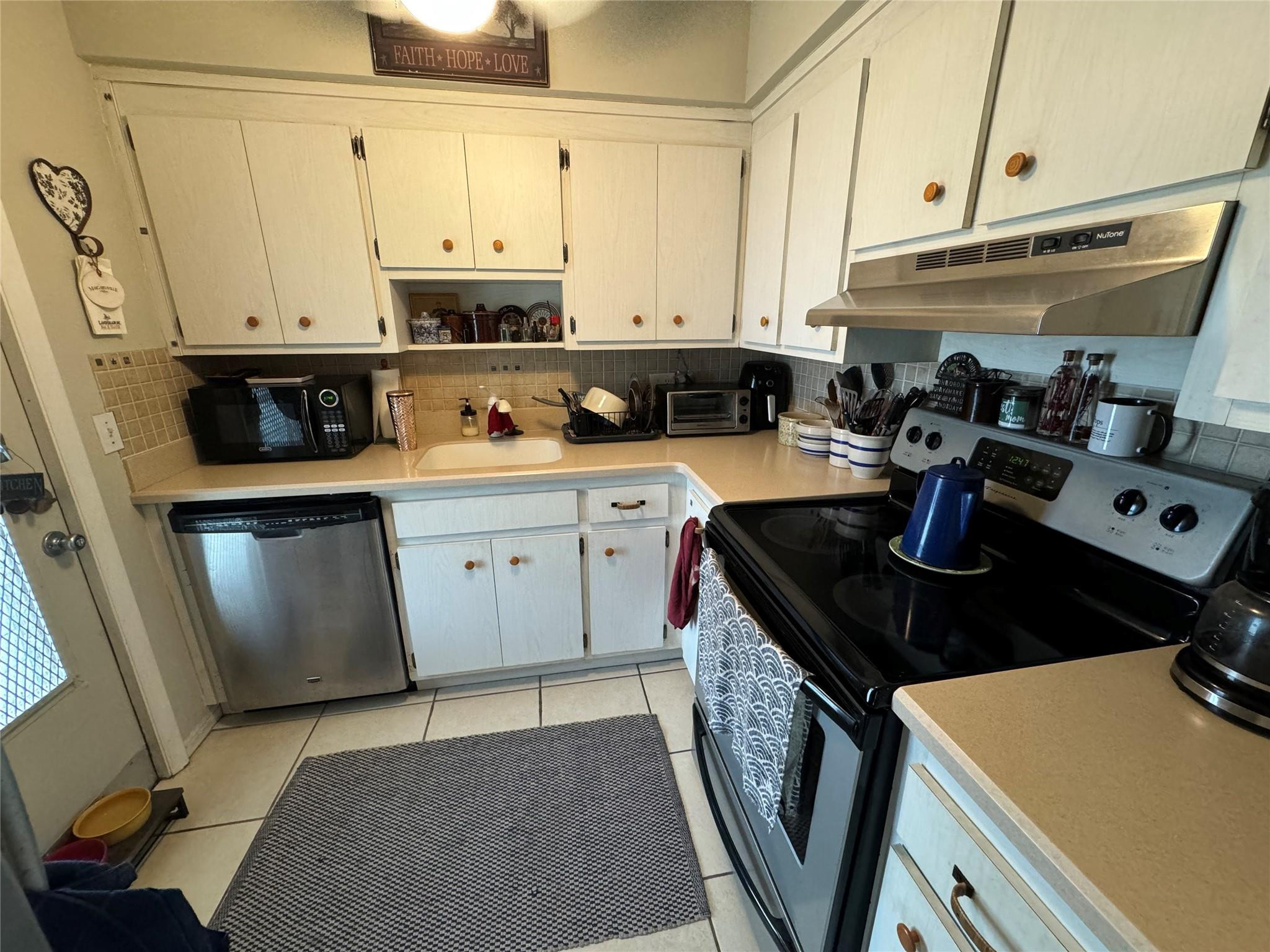 777 SE 2nd Ave 301B