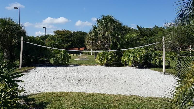 3380 Pinewalk Dr N 1135