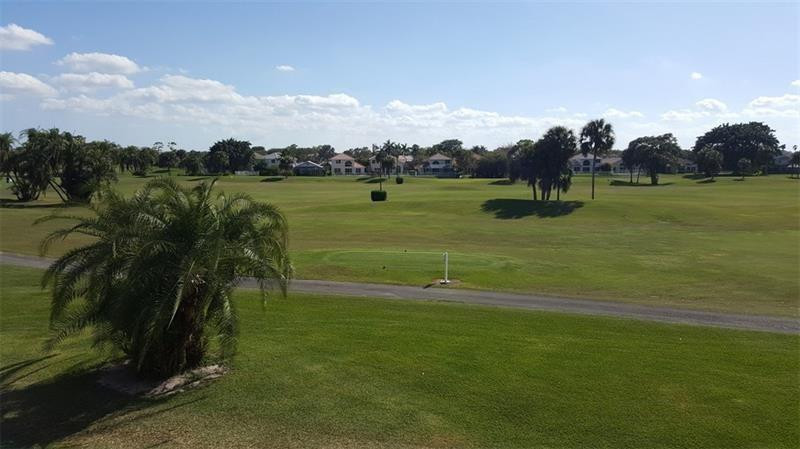 3380 Pinewalk Dr N 1135