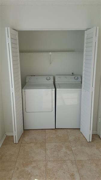 3380 Pinewalk Dr N 1135