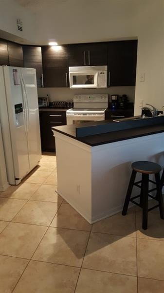 3380 Pinewalk Dr N 1135