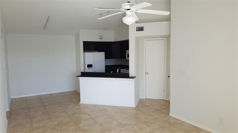 3380 Pinewalk Dr N 1135