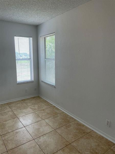 3380 Pinewalk Dr N 1135