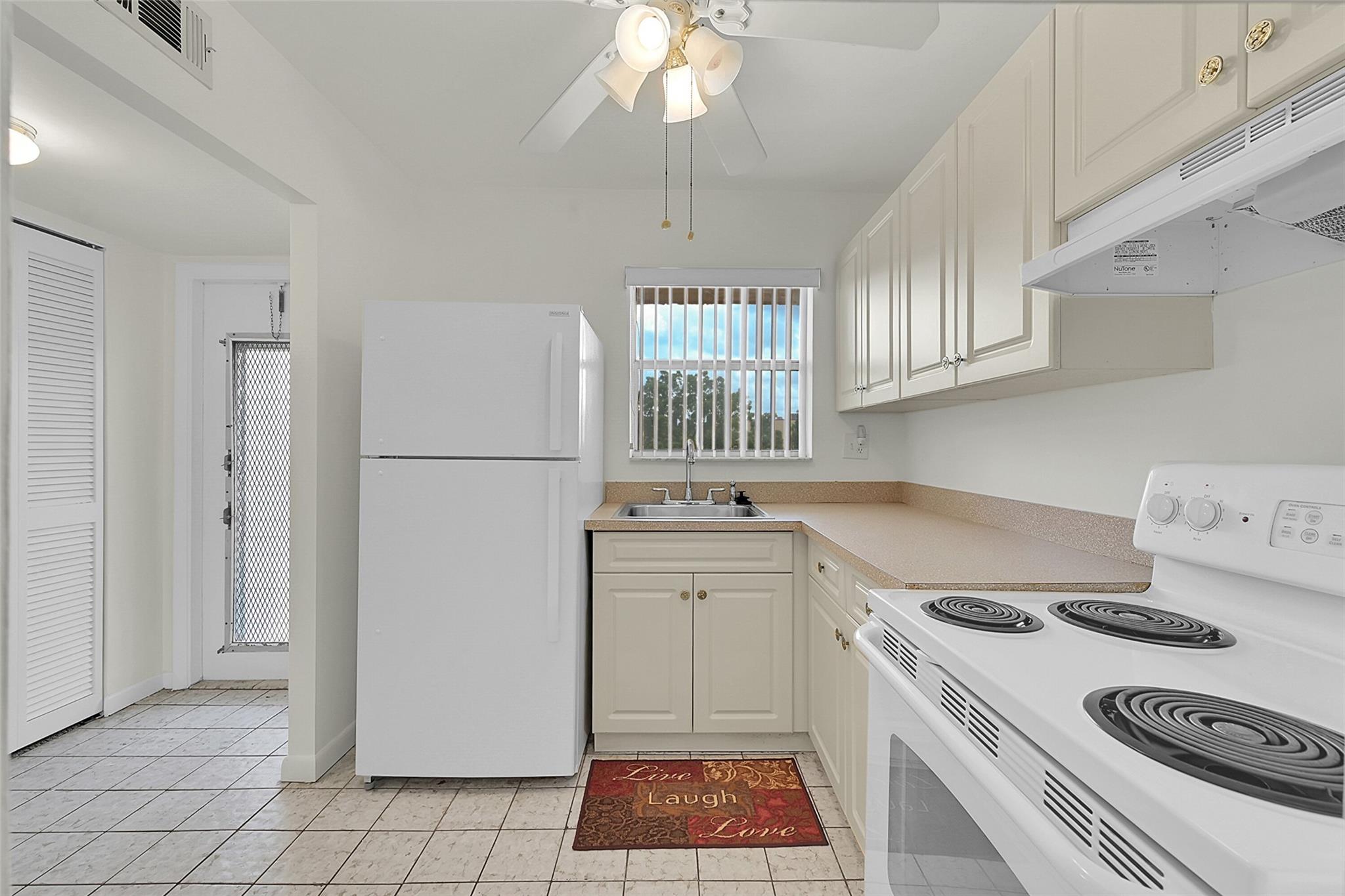 2800 N Pine Island Rd 308