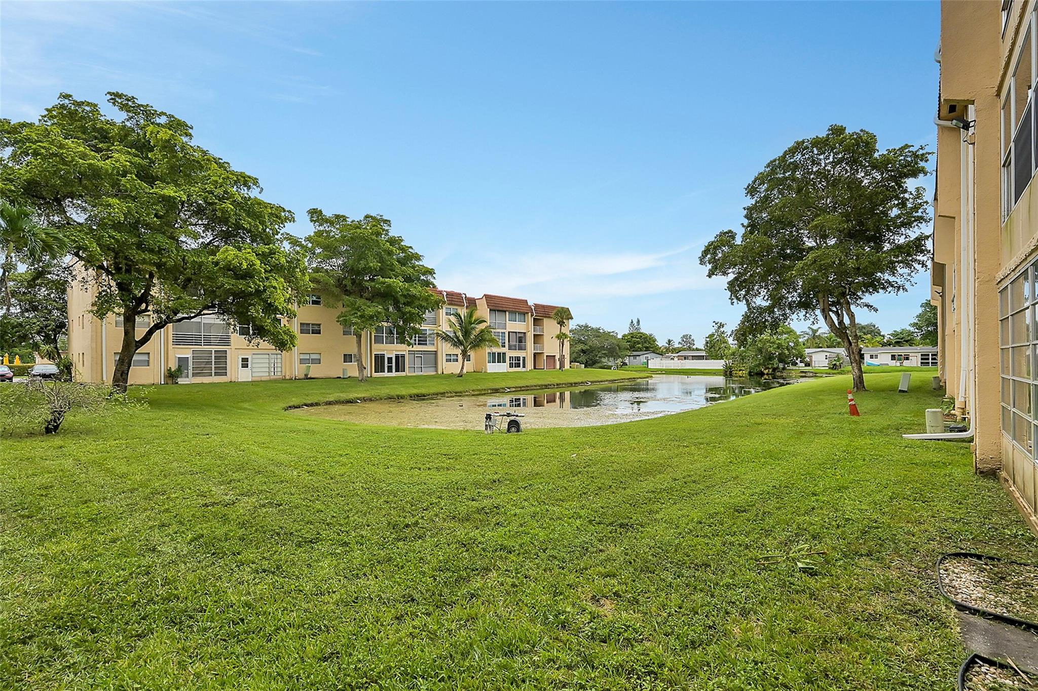 2800 N Pine Island Rd 308