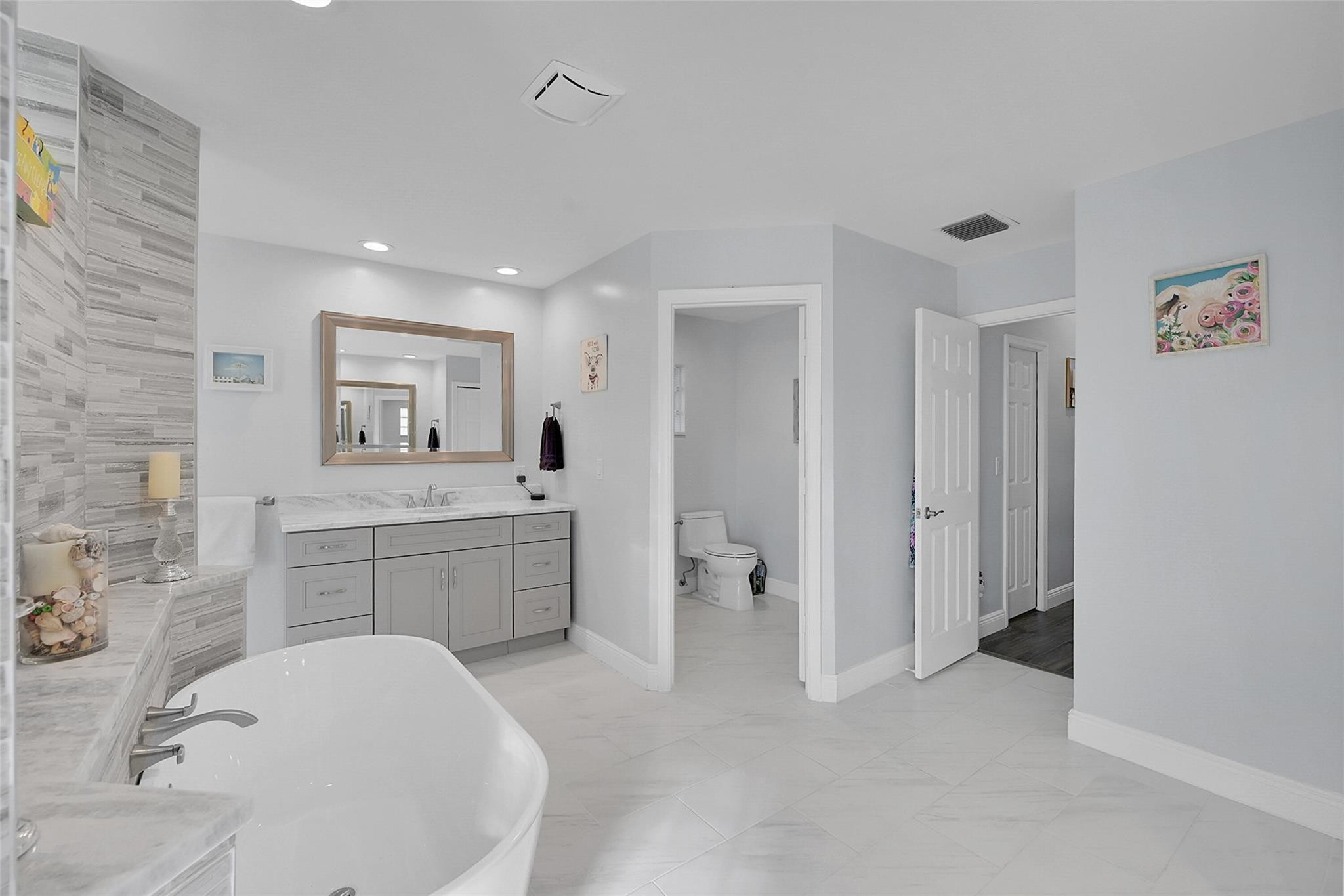 5166 NW 109th Ter