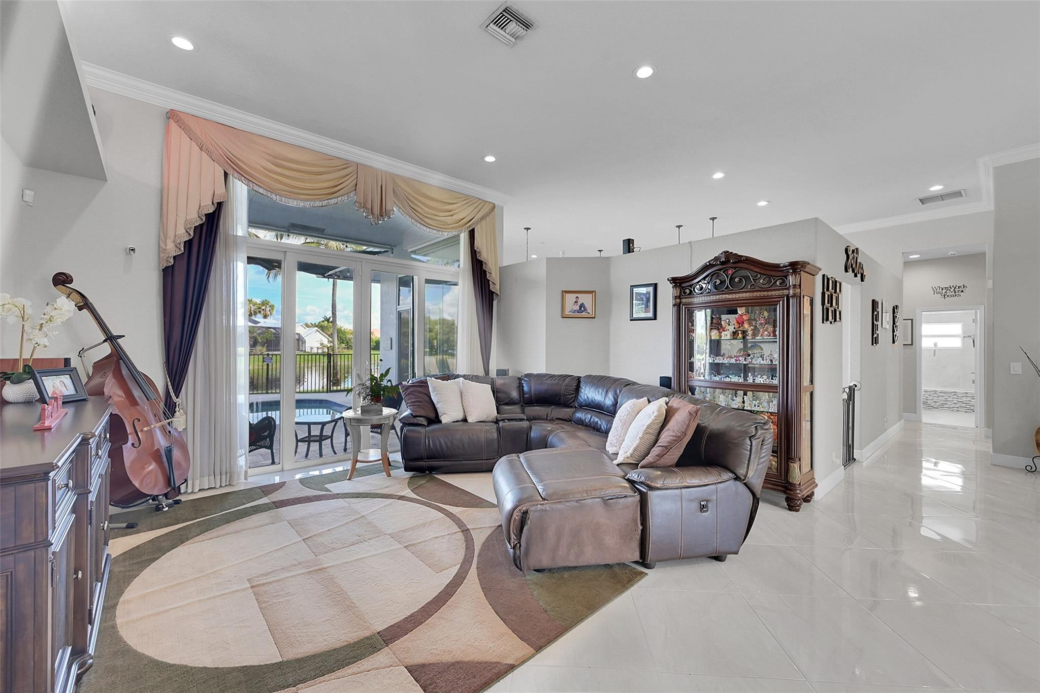 5166 NW 109th Ter