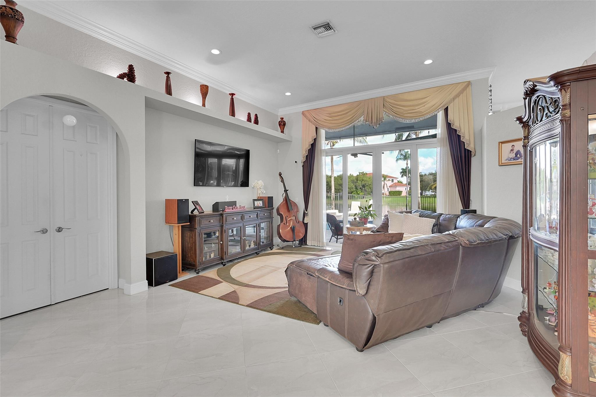 5166 NW 109th Ter