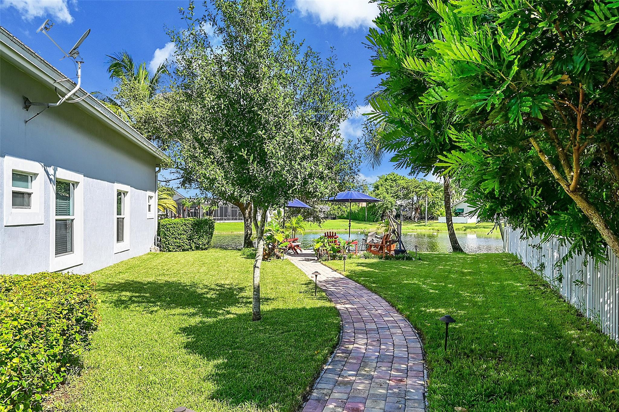5166 NW 109th Ter