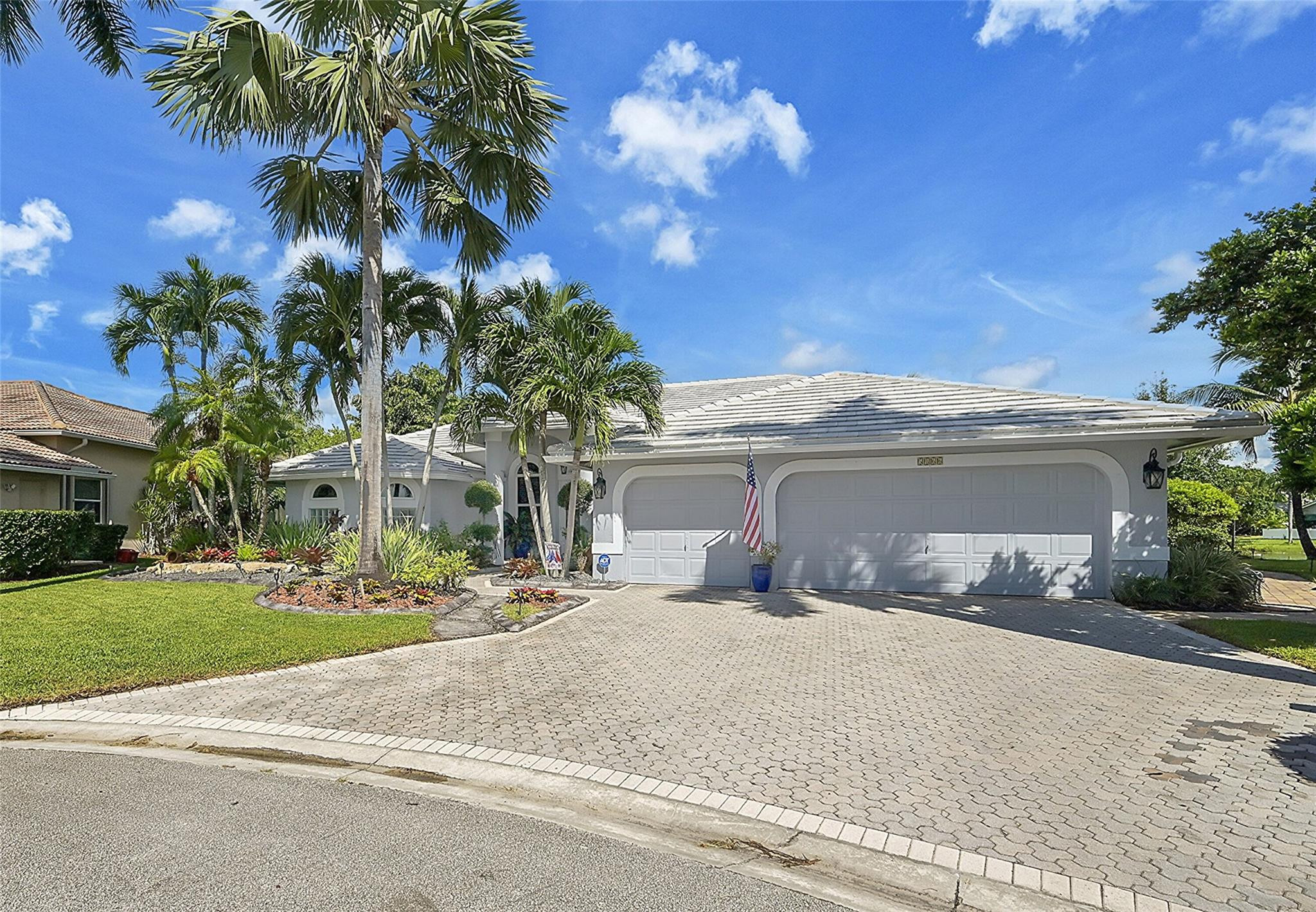 5166 NW 109th Ter