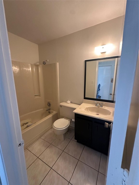 6020 SHAKERWOOD CIR 205