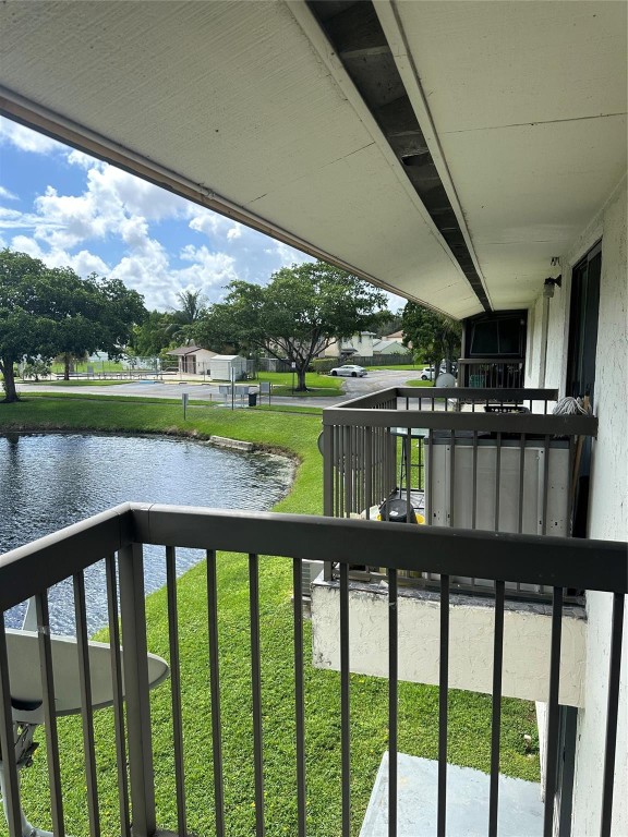 6020 SHAKERWOOD CIR 205