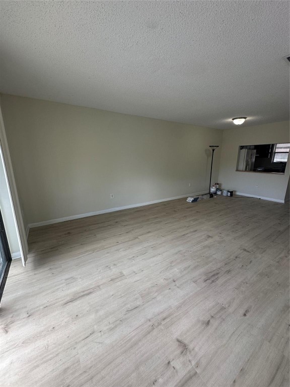 6020 SHAKERWOOD CIR 205