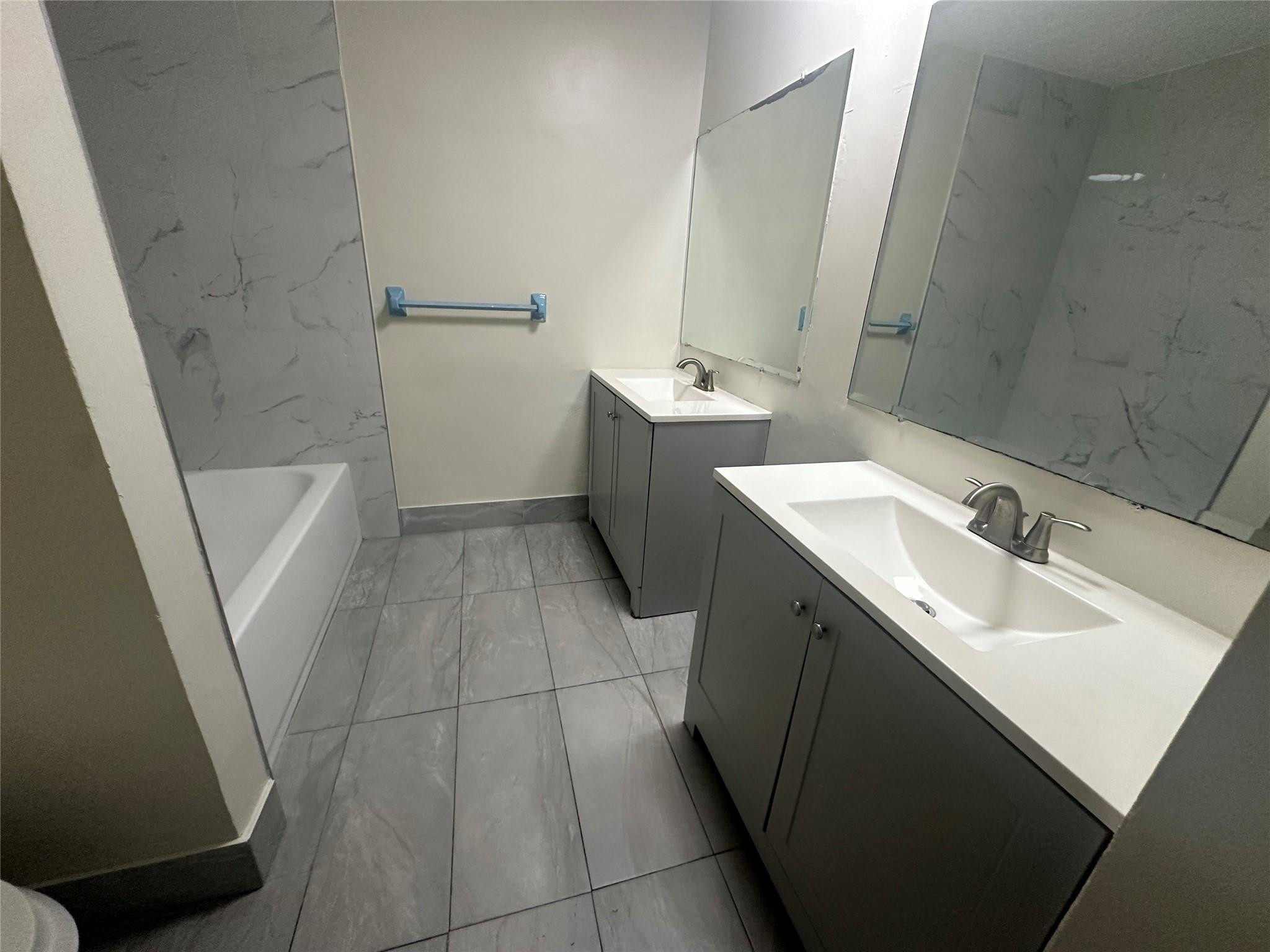 10601 NW 45 st 2