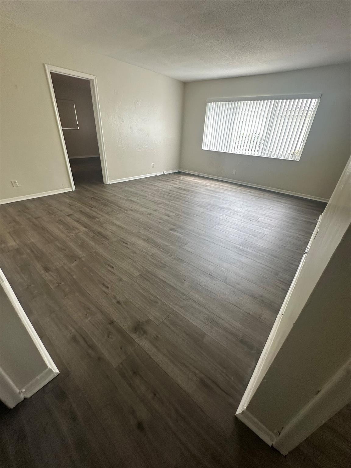10601 NW 45 st 2