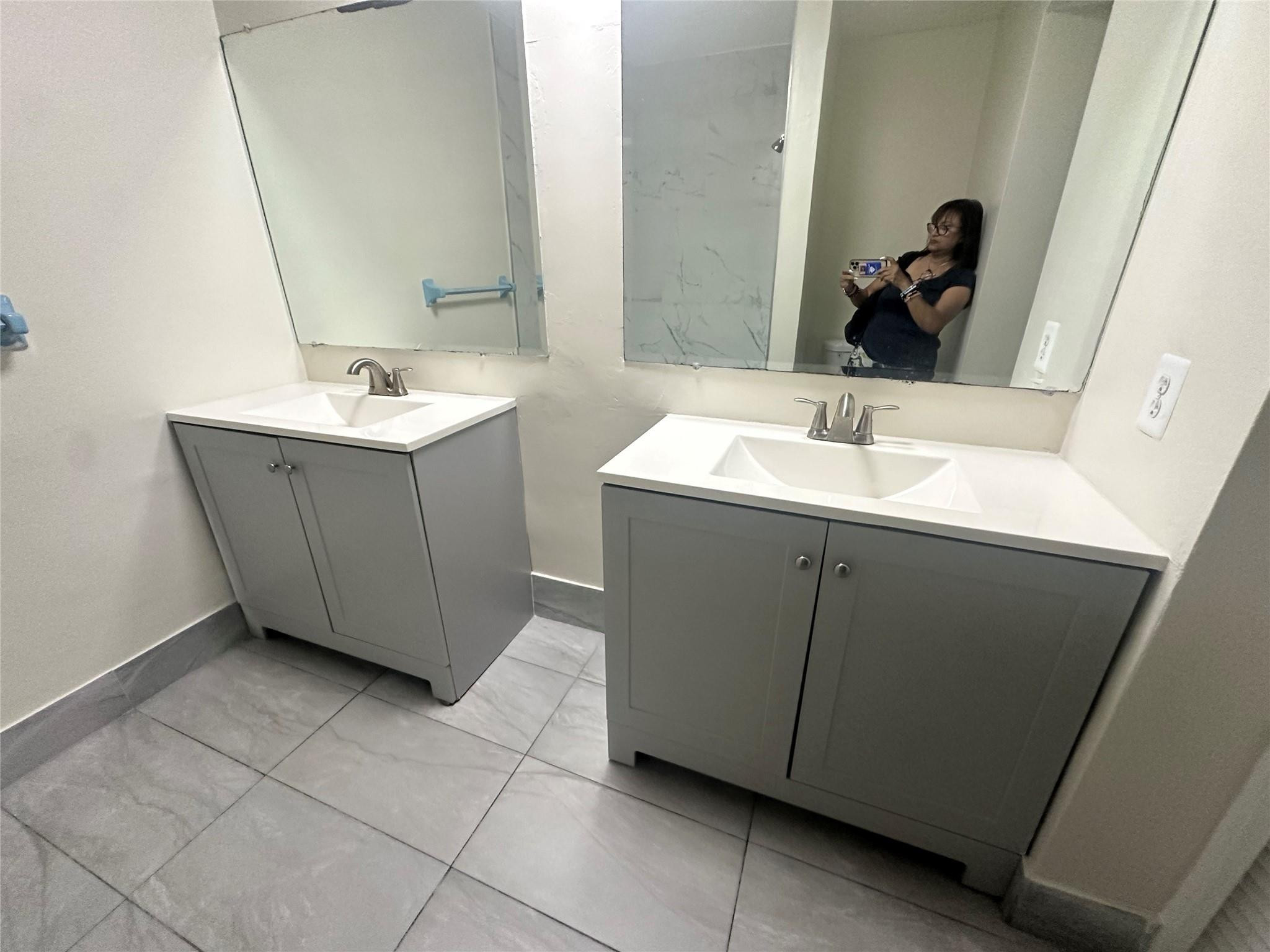 10601 NW 45 st 2