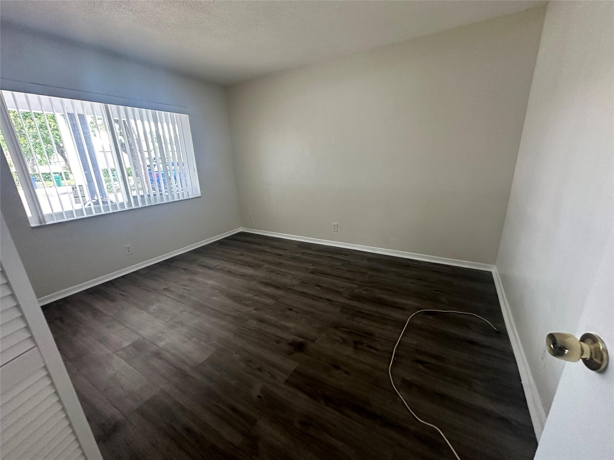 10601 NW 45 st 2