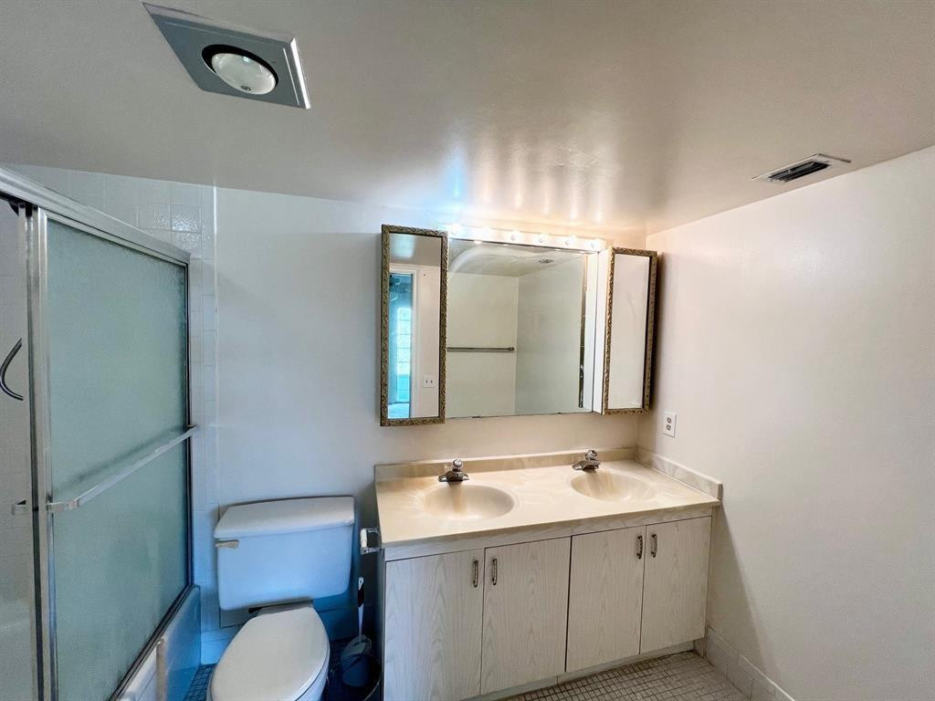 3004 Portofino Isle D3