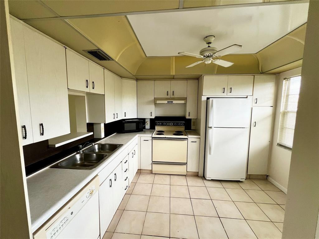 3004 Portofino Isle D3