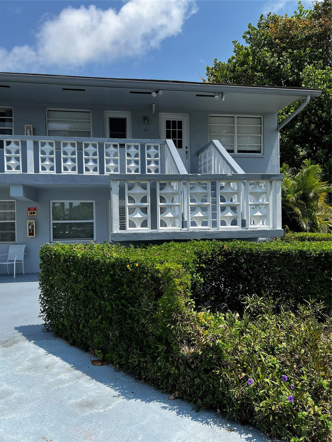 701 Pine Dr 211