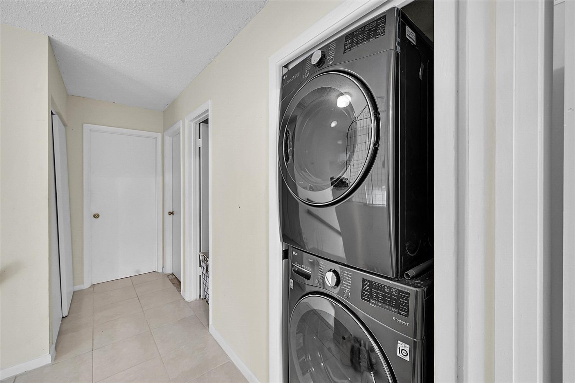 1301 Hampton Blvd 1301