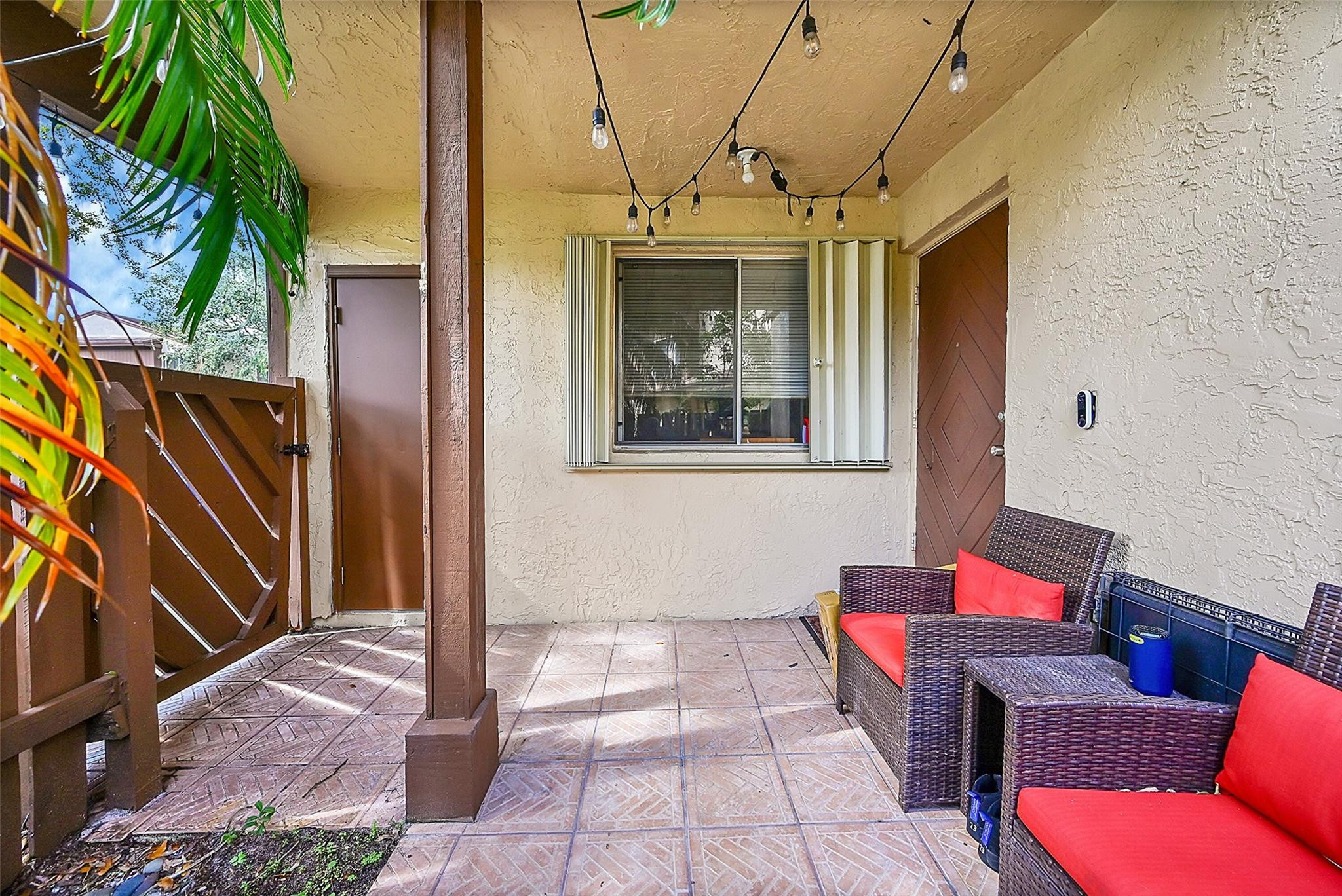 1301 Hampton Blvd 1301