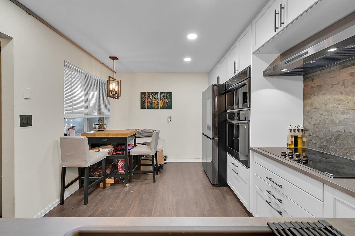 1301 Hampton Blvd 1301