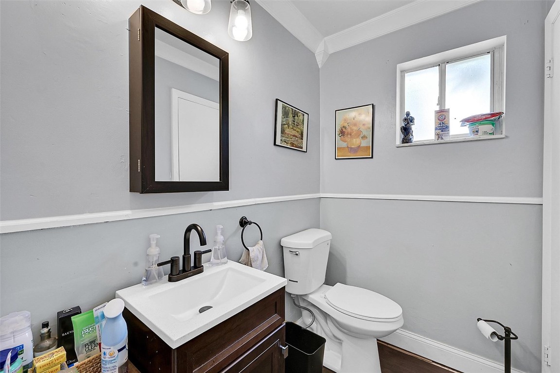 1301 Hampton Blvd 1301