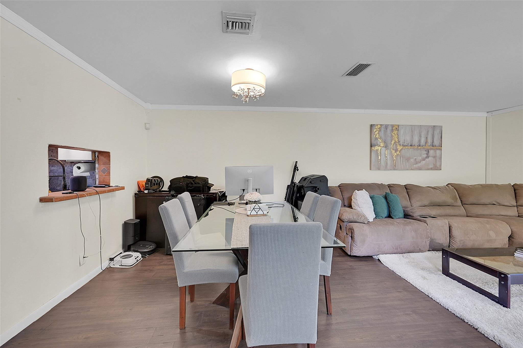 1301 Hampton Blvd 1301