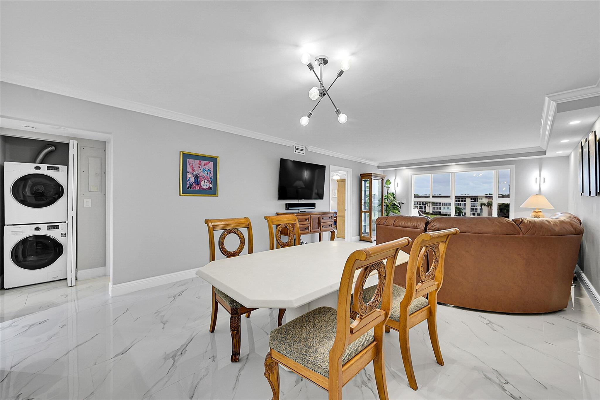 3502 Bimini Ln E4