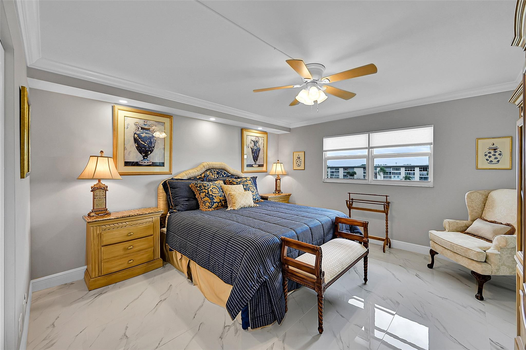 3502 Bimini Ln E4