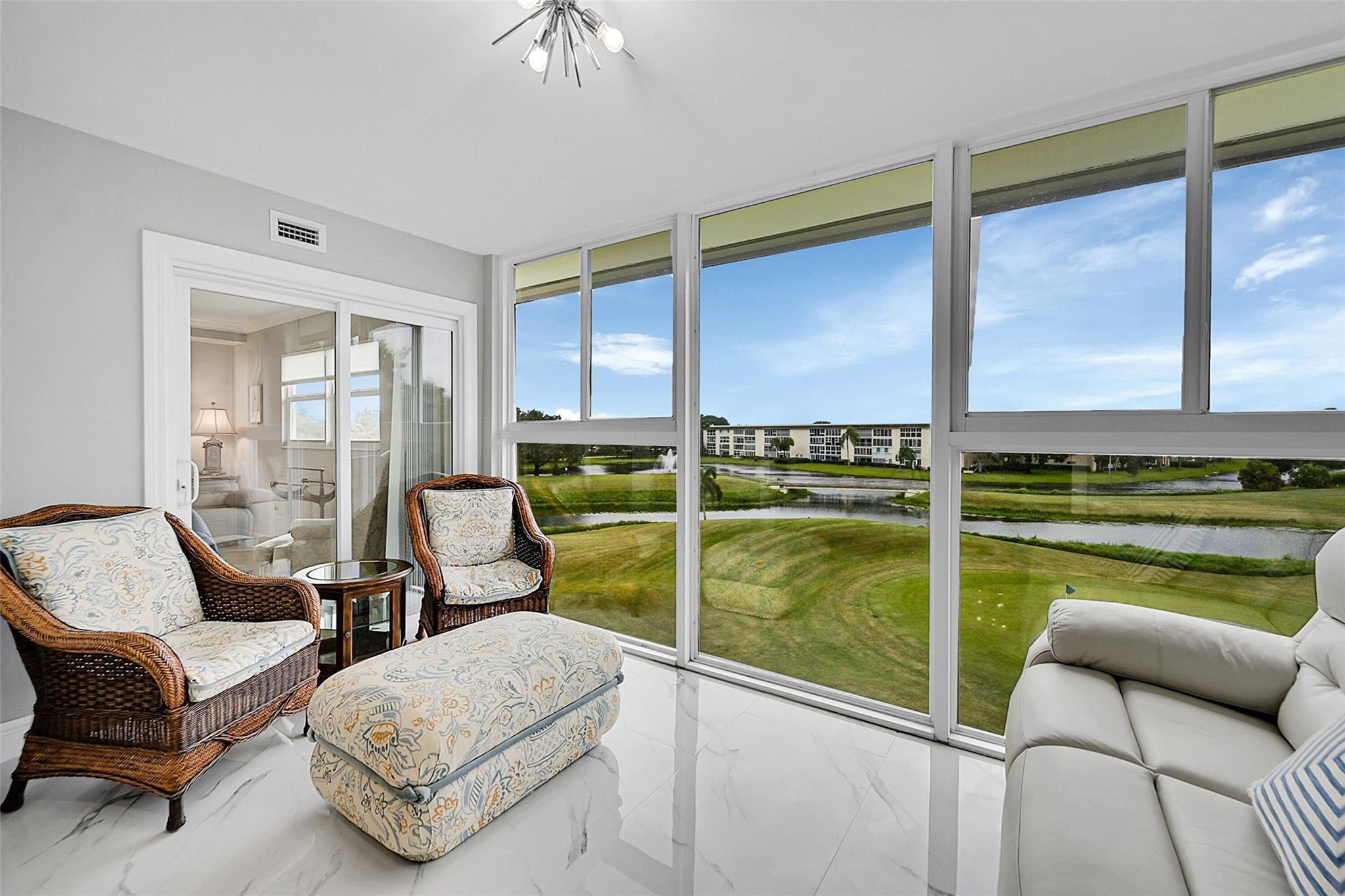 3502 Bimini Ln E4