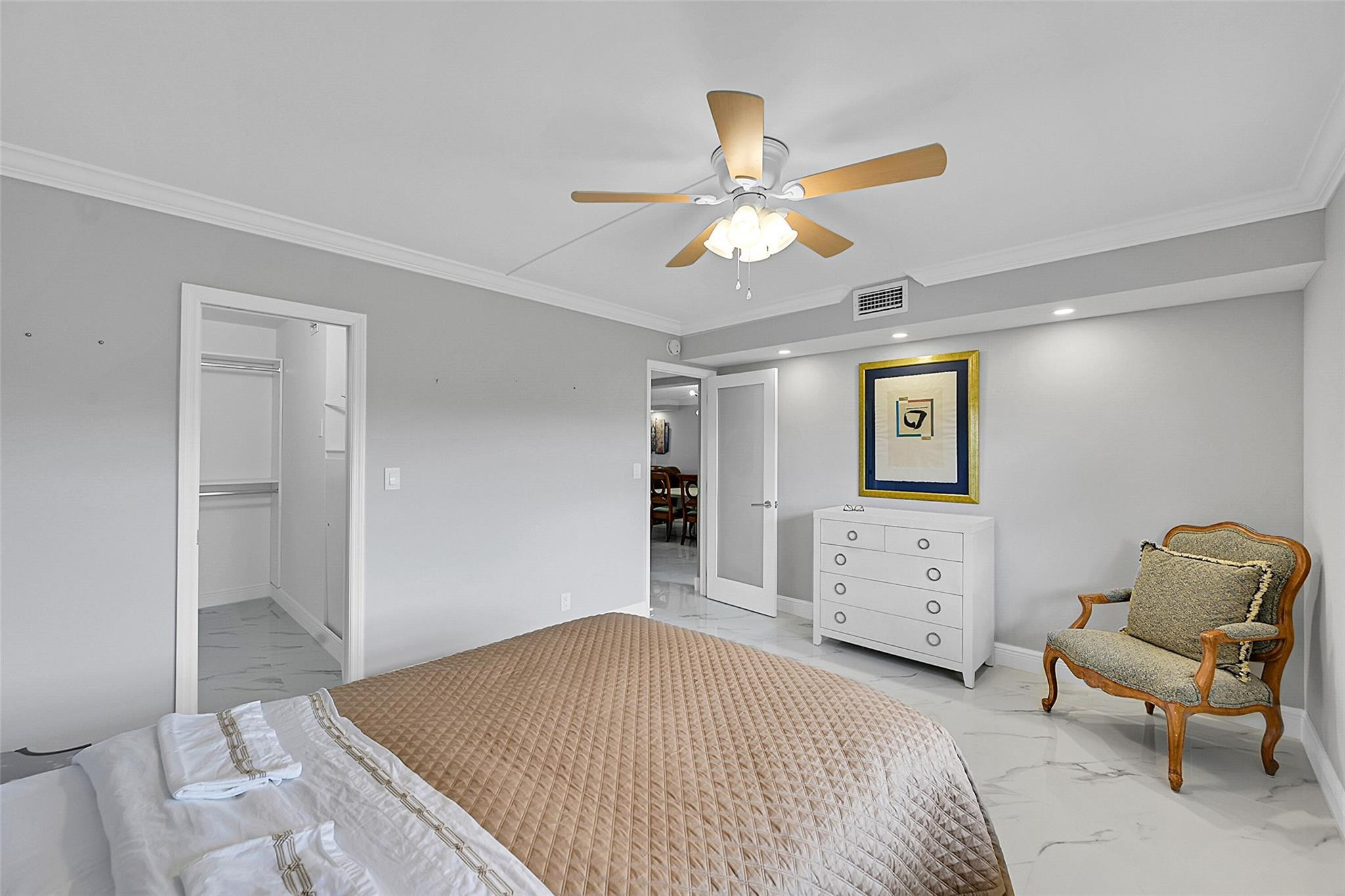 3502 Bimini Ln E4