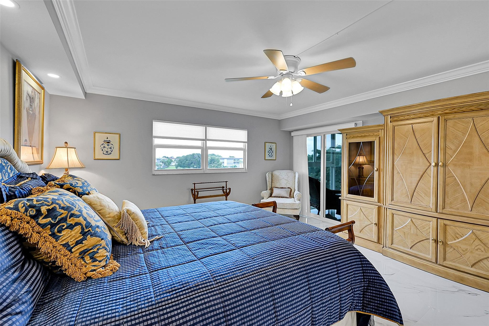 3502 Bimini Ln E4