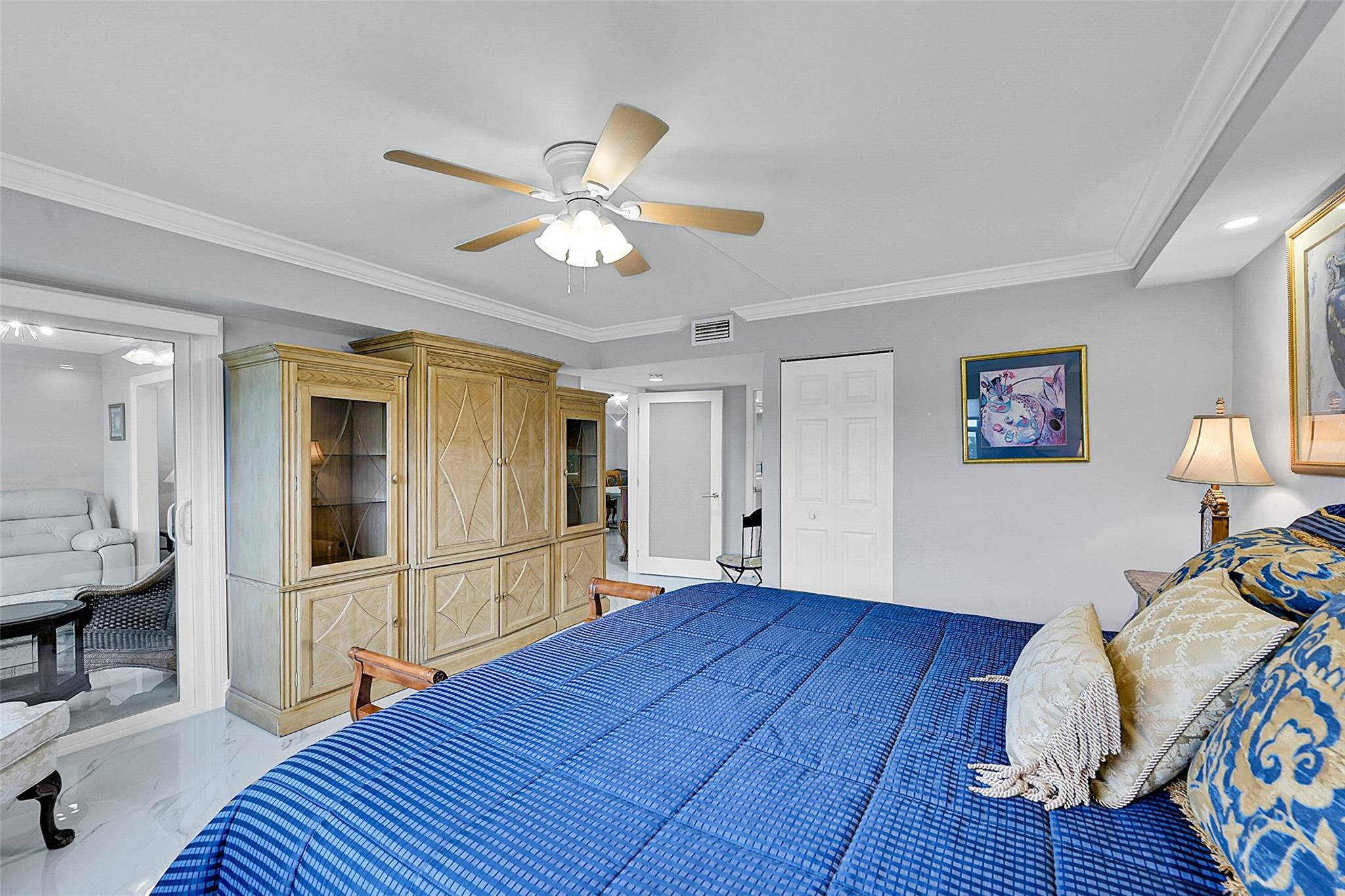 3502 Bimini Ln E4