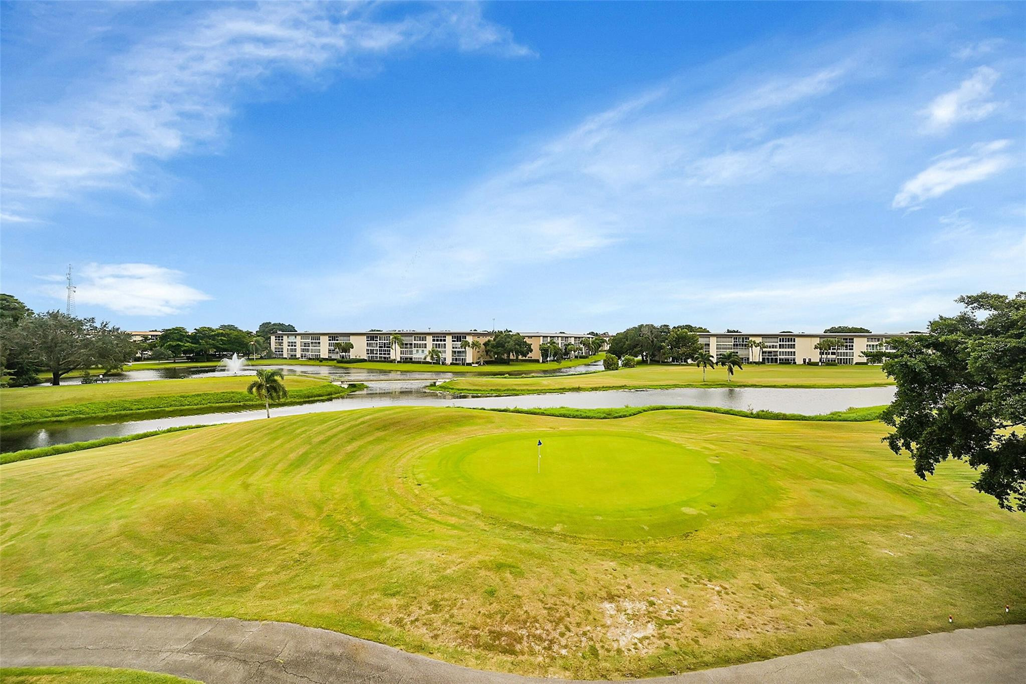 3502 Bimini Ln E4