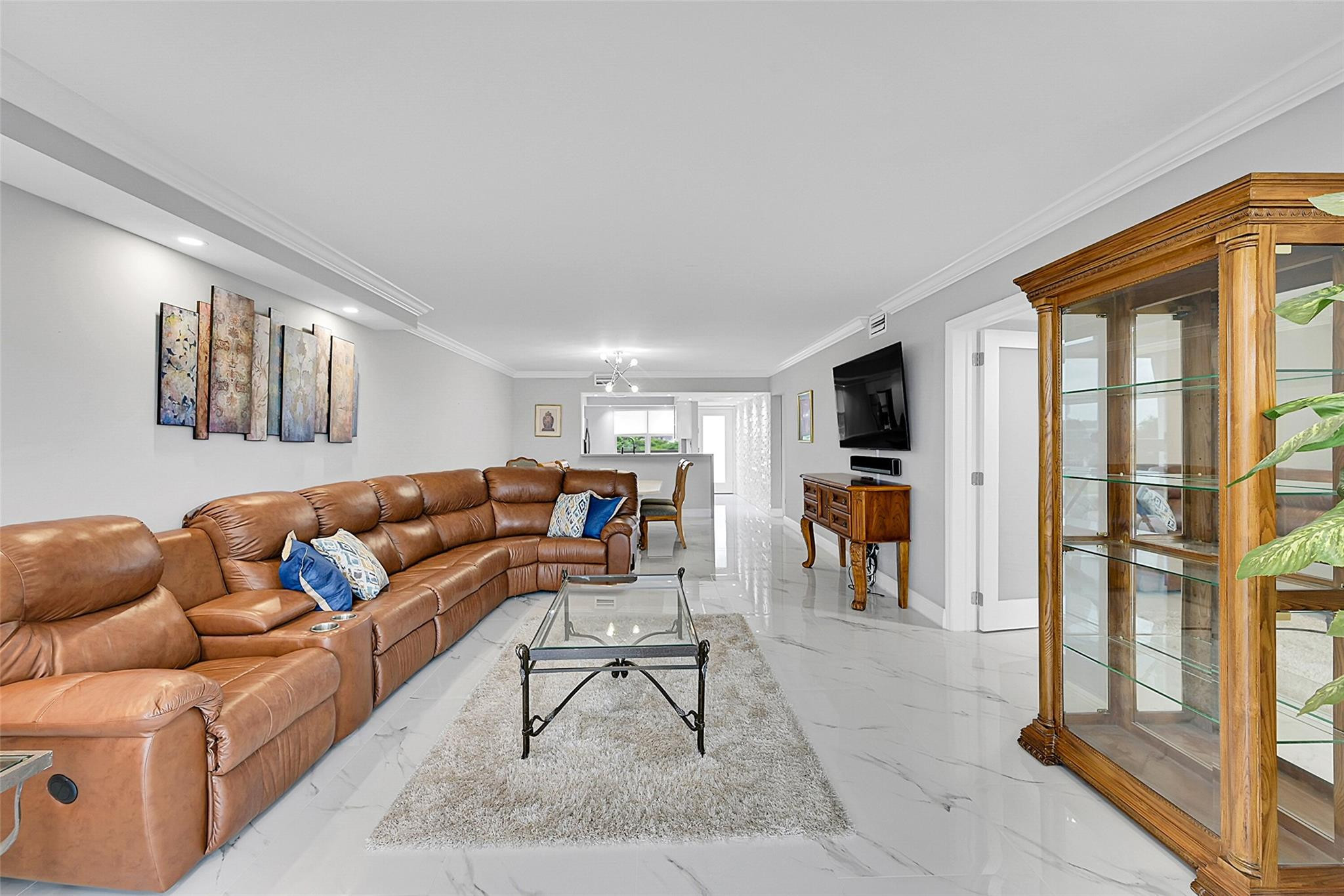 3502 Bimini Ln E4