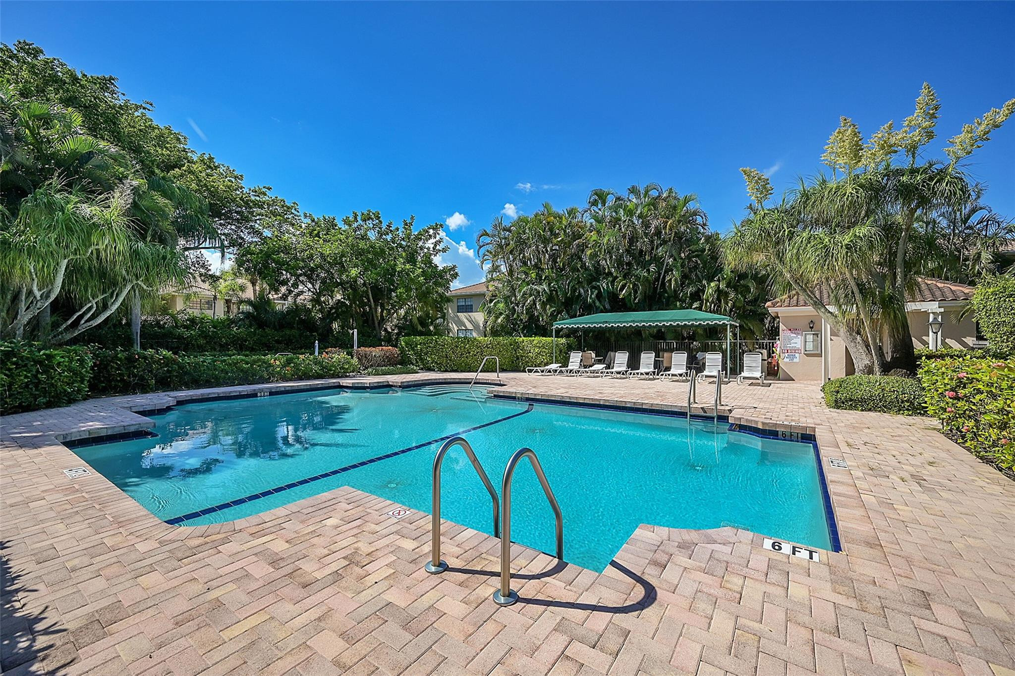 6670 Villa Sonrisa Dr 211