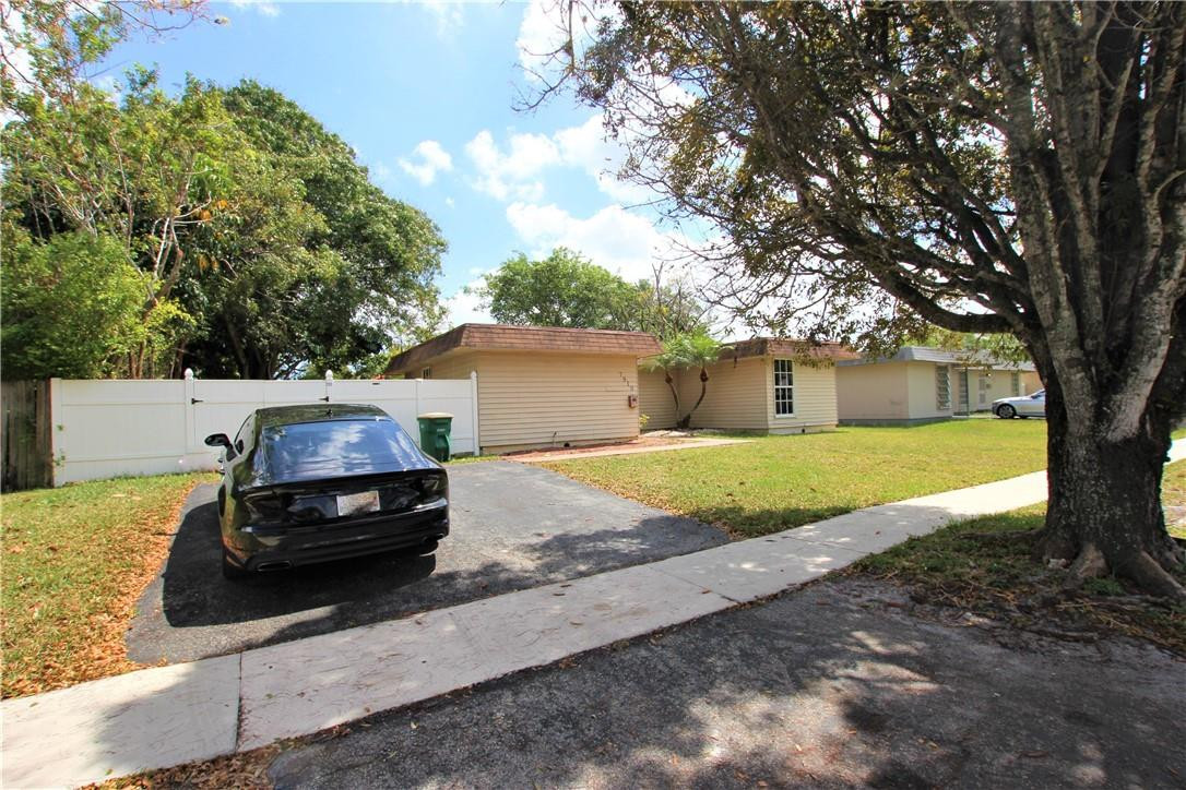 7910 NW 71st Ave