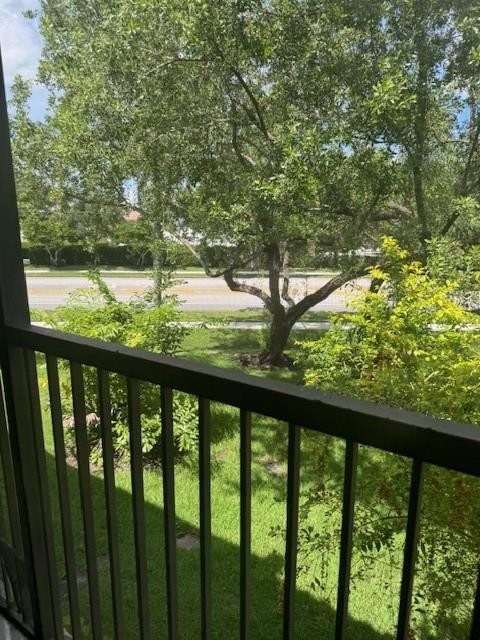 380 Racquet Club Rd