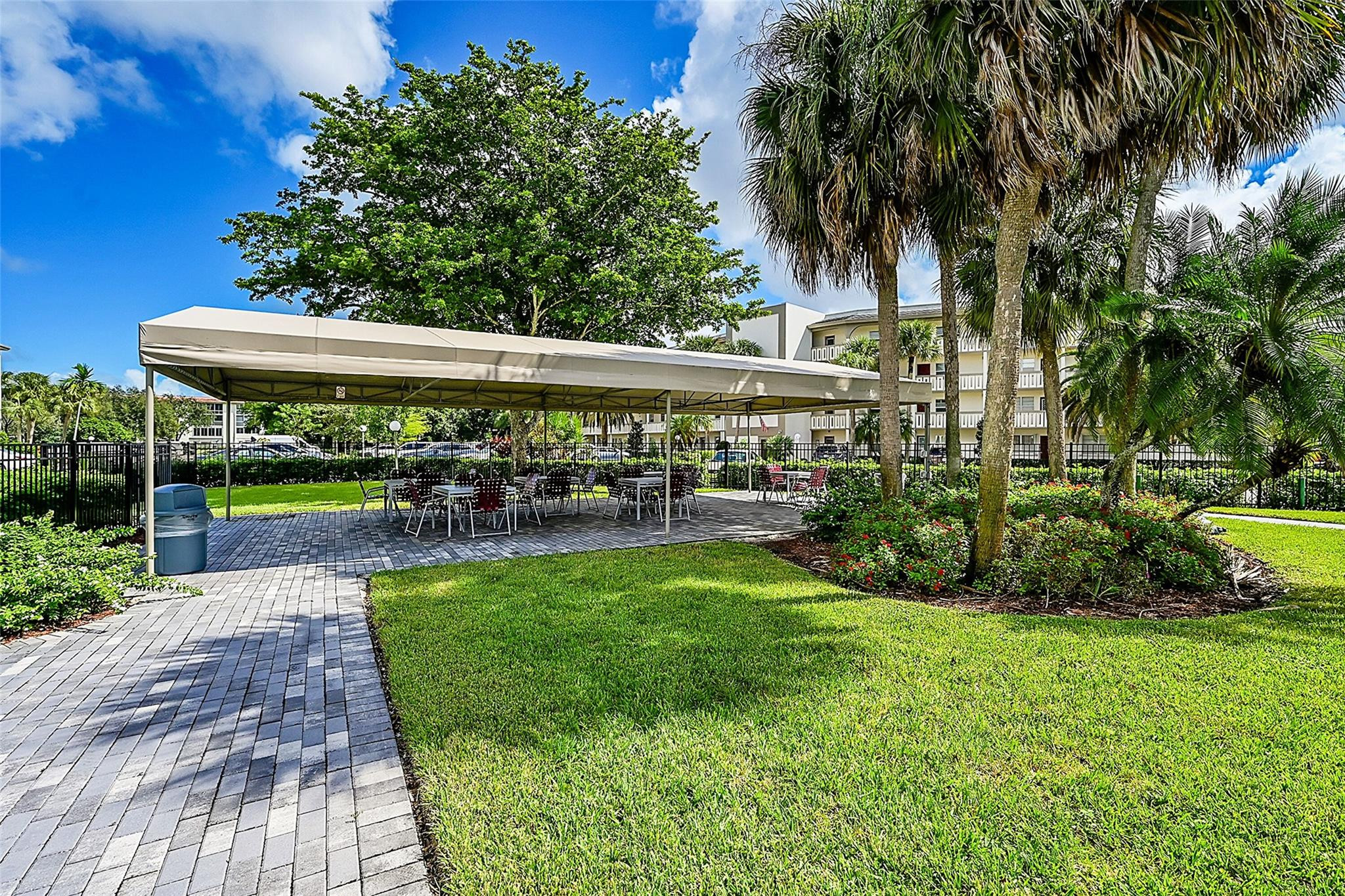 3404 Bimini Ln J2
